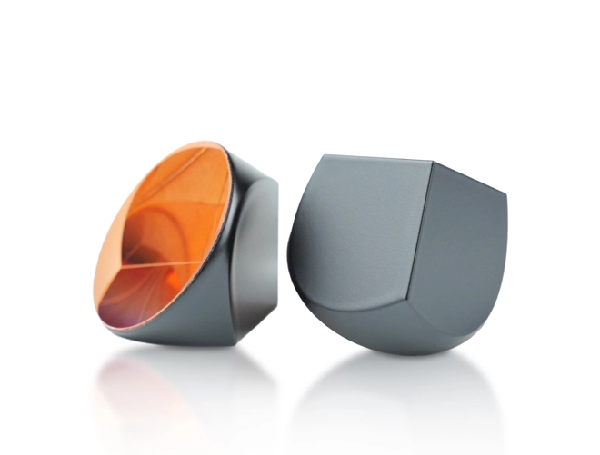 corner cube retroreflector